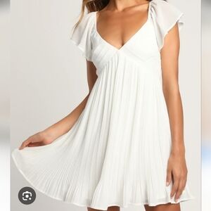 Lulu's‎ White Pleated Flutter Sleeve Mini Dress Size Large